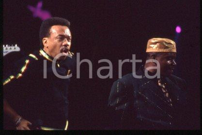 35mm vintage slide* 1993 ca MILAN - American band EARTH, WIND & FIRE (18)