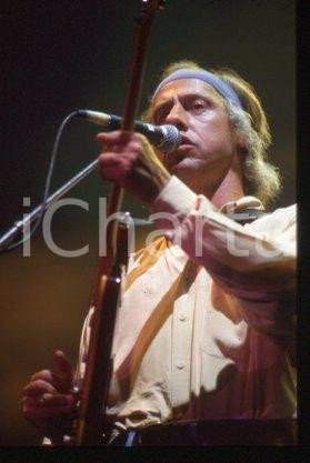 35mm vintage slide* 1992 MUSIC British rock band DIRE STRAITS Mark KNOPFLER (24)