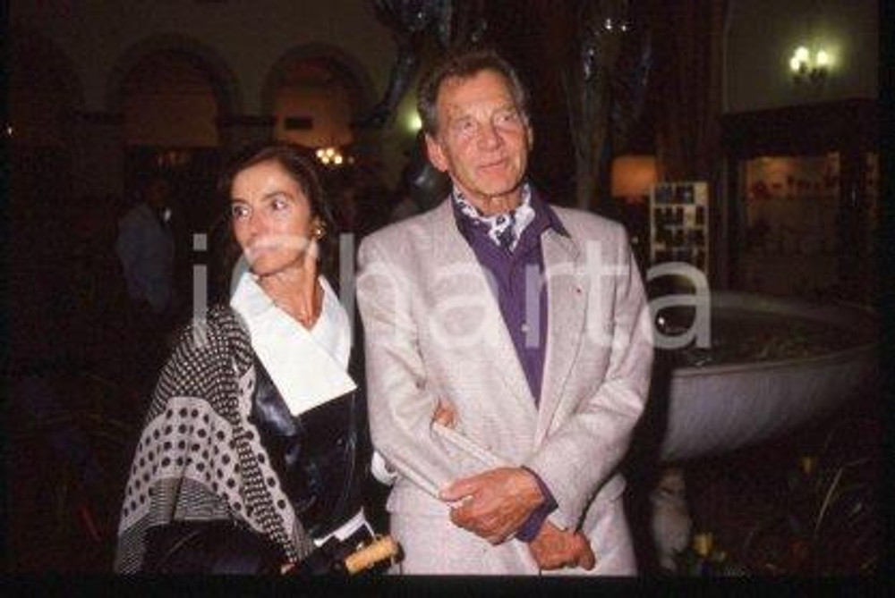 35mm vintage slide* 1993 ca CANNES Jean-Pierre AUMONT & Marisa PAVAN (15)