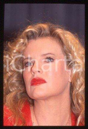 35mm vintage slide* 1990 CINEMA Portrait of american actress Kim BASINGER (22)