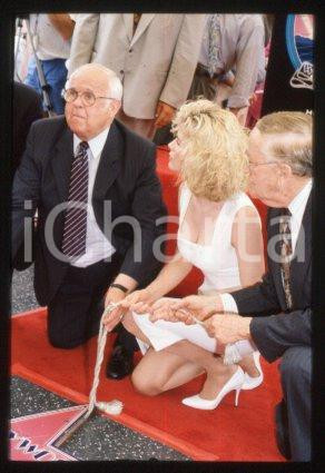 35mm vintage slide* 1992 HOLLYWOOD Walk of Fame Kim BASINGER & Johnny GRANT (10)