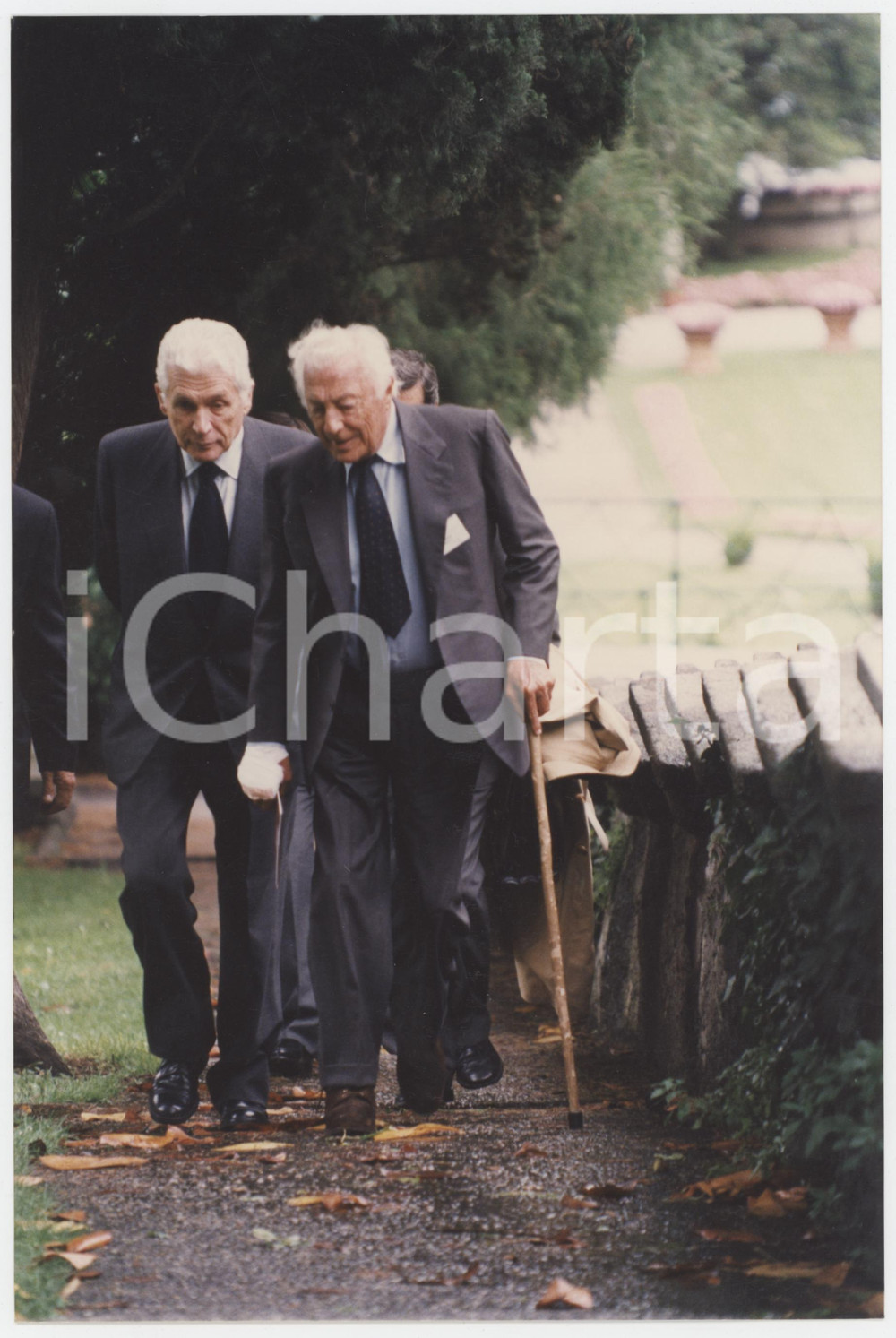 Fotografia d epoca originale 1995 ca Gianni AGNELLI  Arrivo a un evento  Foto 15x22 cm 1