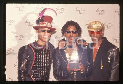 35mm vintage slide* 1991 MUSIC AWARDS American music group BELL BIV DEVOE (1)