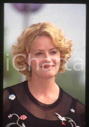 35mm vintage slide* 1997 CINEMA Portrait of american actress Elisabeth SHUE (3)