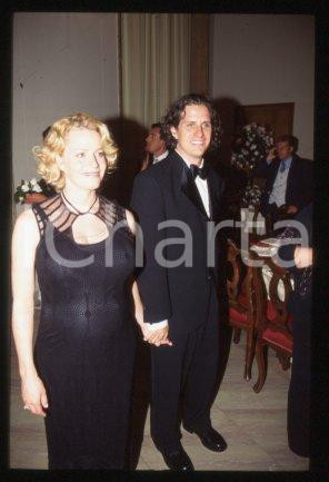 35mm vintage slide* 1997 CINEMA actress Elisabeth SHUE & Davis GUGGENHEIM (22)