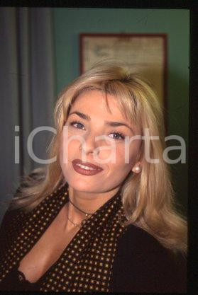35mm vintage slide* 1988 ca ITALY Portrait of an actress Alessandra CARELLA (15)