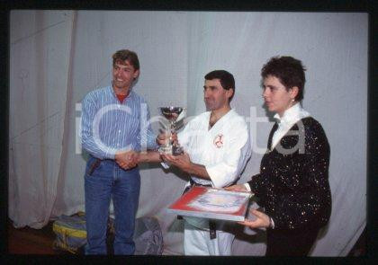 35mm vintage slide* 1990 ca MILANO IL RAGAZZO DAL KIMONO D'ORO - Ron WILLIAMS 26