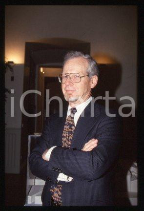 35mm vintage slide* 1999 ca MILAN economist & professor Oliver WILLIAMSON (3)