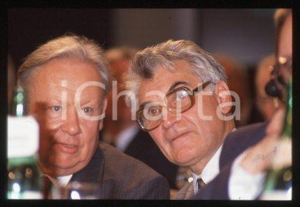 35mm vintage slide* 1992 ca POLITICS Foreign relations Evgenij AMBARZUMOV (13)