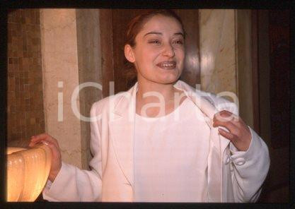 35mm vintage slide* 1998 MILANO TEATRO "HOLLYWOOD" L'attrice Julka BEDESCHI (15)