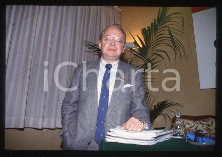 35mm vintage slide* 1992 ca POLITICS foreign relations Evgenij AMBARZUMOV (12)