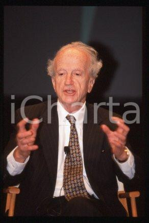 35mm vintage slide* 2000 ca MILAN Nobel laureate in economics Gary BECKER (8)