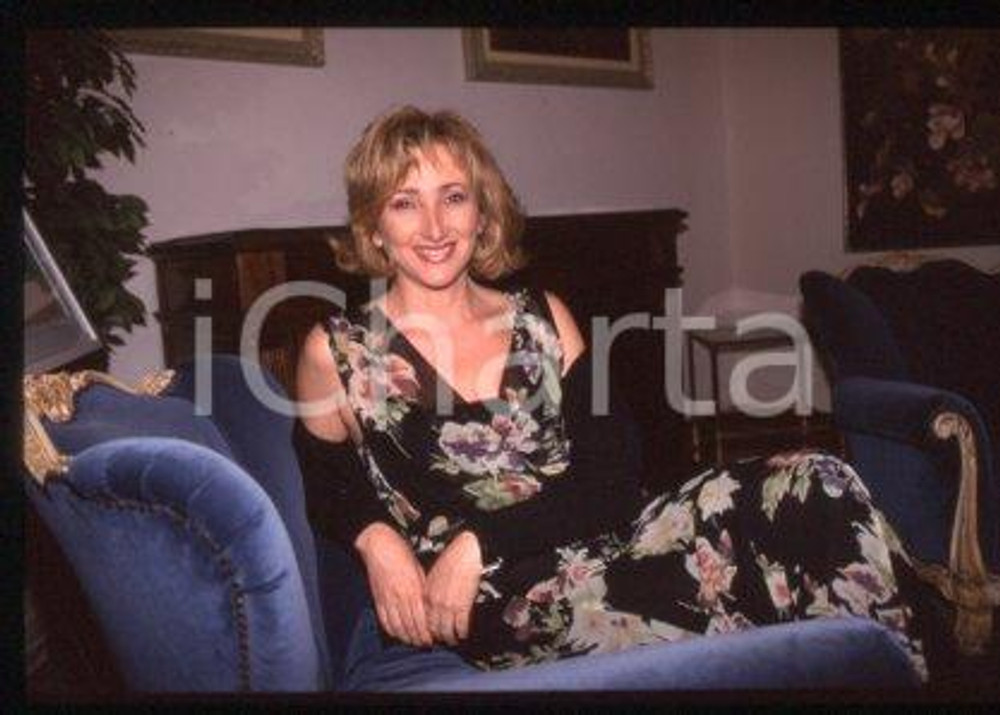 35mm vintage slide* 1998 ca RAI1 ITALY - Portrait of Actress Lunetta SAVINO (5)