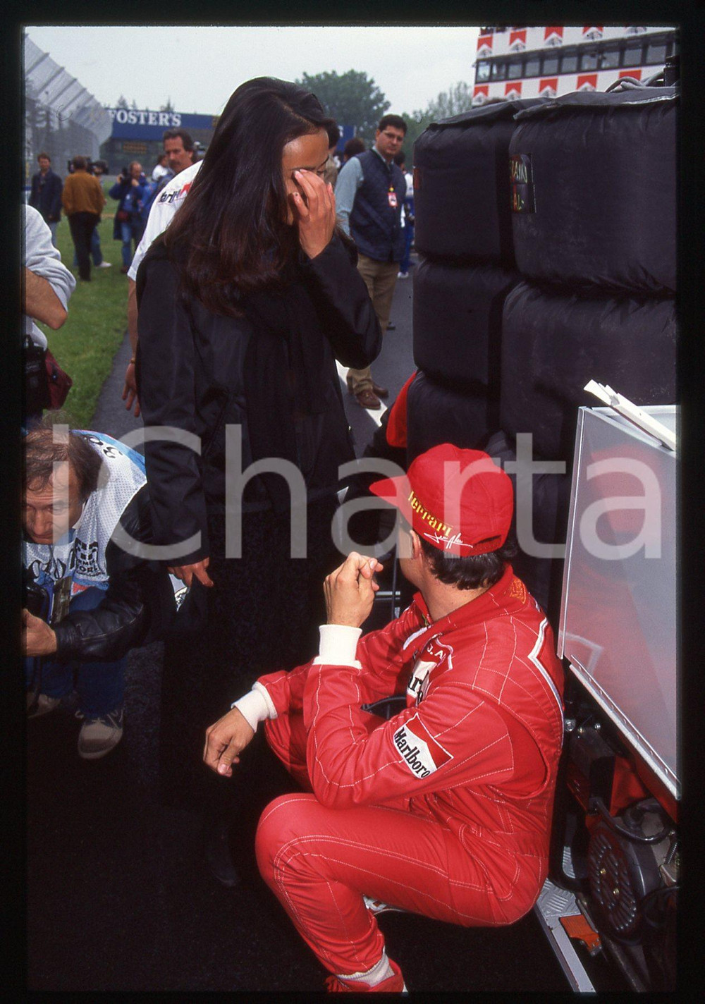 35mm vintage slide* 1995 GP SAN MARINO Jean ALESI con Kumiko GOTO (30)