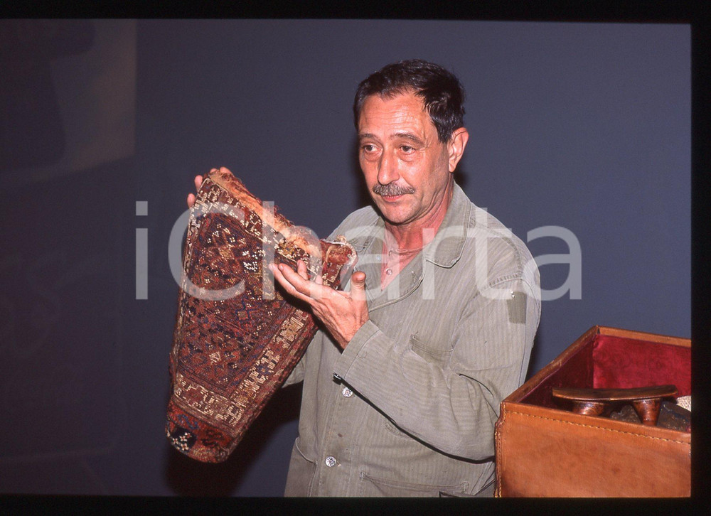 35mm vintage slide* 1995 ca COSTUME - Alberto SALZA Ritratto dell'Antropologo 4