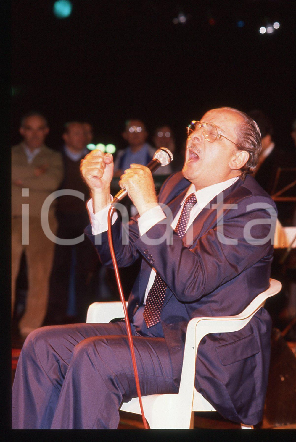 35mm vintage slide* 1989 MILANO Domenico MODUGNO canta ad un comizio del PSDI 12