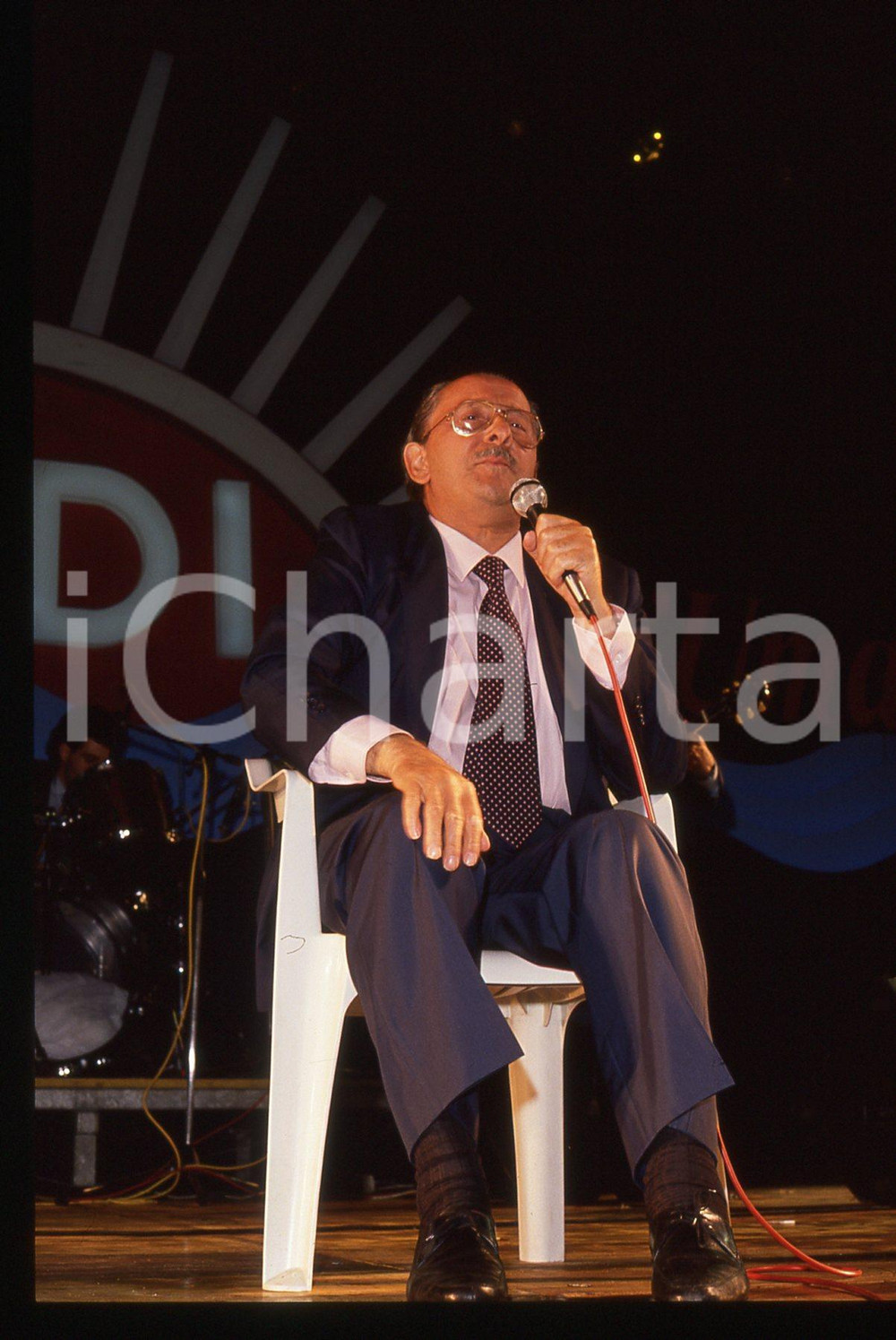 35mm vintage slide* 1989 MILANO Domenico MODUGNO canta ad un comizio del PSDI 9