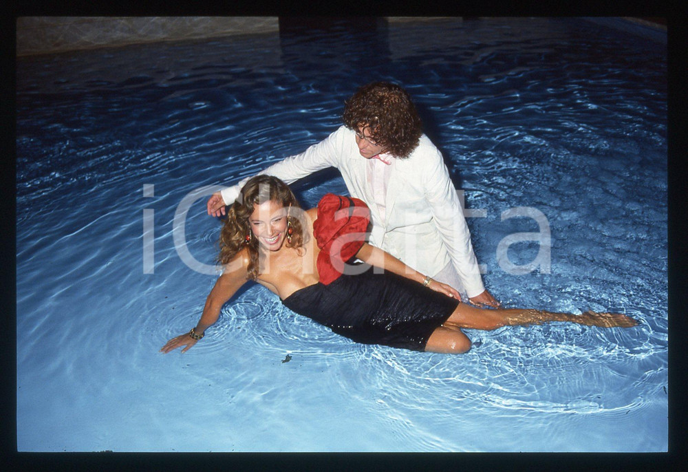 35mm vintage slide* 1988 COSTUME - Ana OBREGON e Gianfranco BULLO in piscina (8)