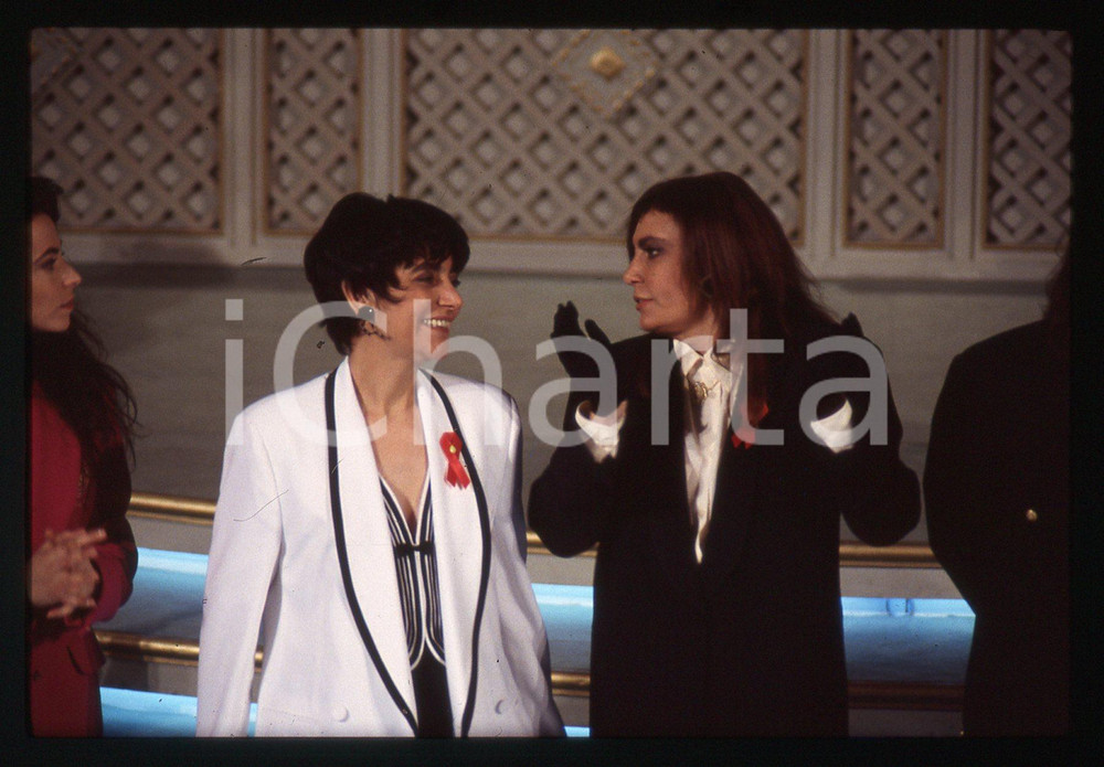 35mm vintage slide* 1993 FESTIVAL SANREMO - Mia MARTINI e Loredana BERTÈ (10)