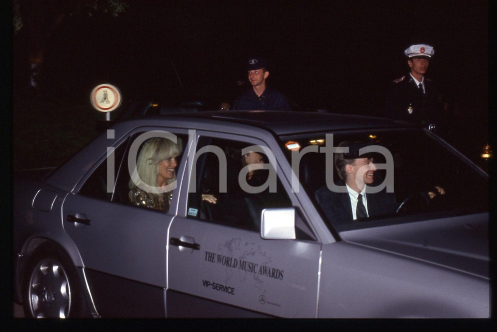 35mm vintage slide* 1993 MONTECARLO - Linda EVANS ai WORLD MUSIC AWARDS (4)