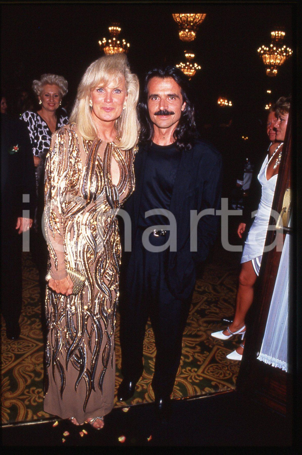 35mm vintage slide* 1993 MONTECARLO Linda EVANS e YANNI ai WORLD MUSIC AWARDS 2