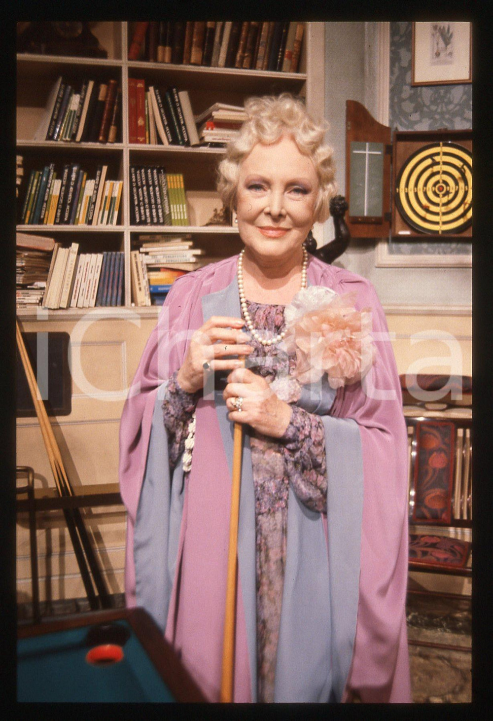 35mm vintage slide* 1990 RAI 2 - Caterina BORATTO a VILLA ARZILLA (22)