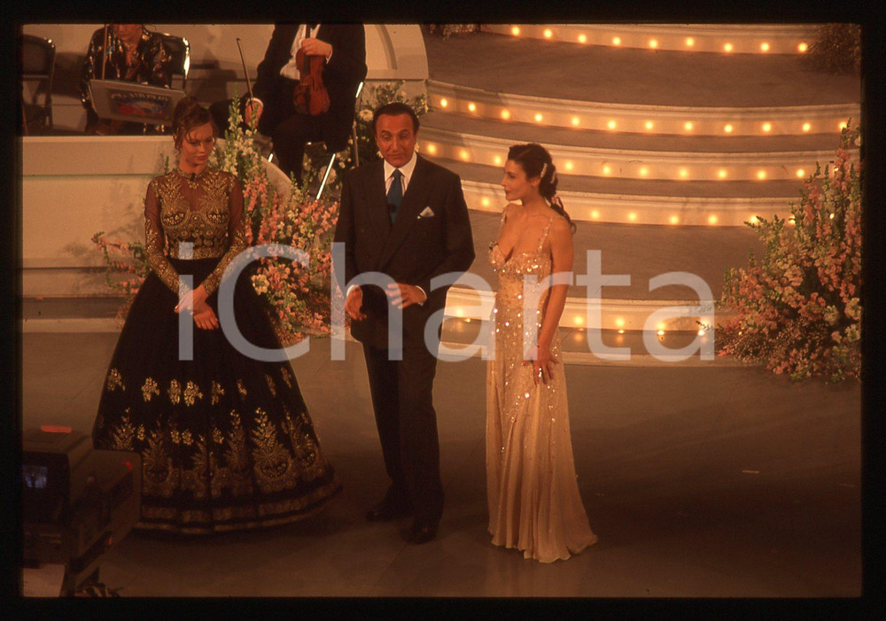 35mm vintage slide*1995 FESTIVAL SANREMO Anna FALCHI Claudia KOLL Pippo BAUDO 10