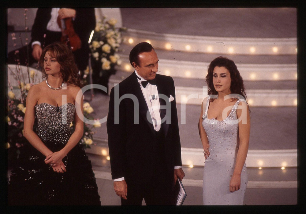 35mm vintage slide*1995 FESTIVAL SANREMO Anna FALCHI Claudia KOLL Pippo BAUDO 23