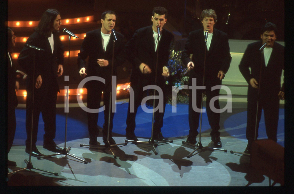 35mm vintage slide* 1995 FESTIVAL SANREMO - NERI PER CASO (2)