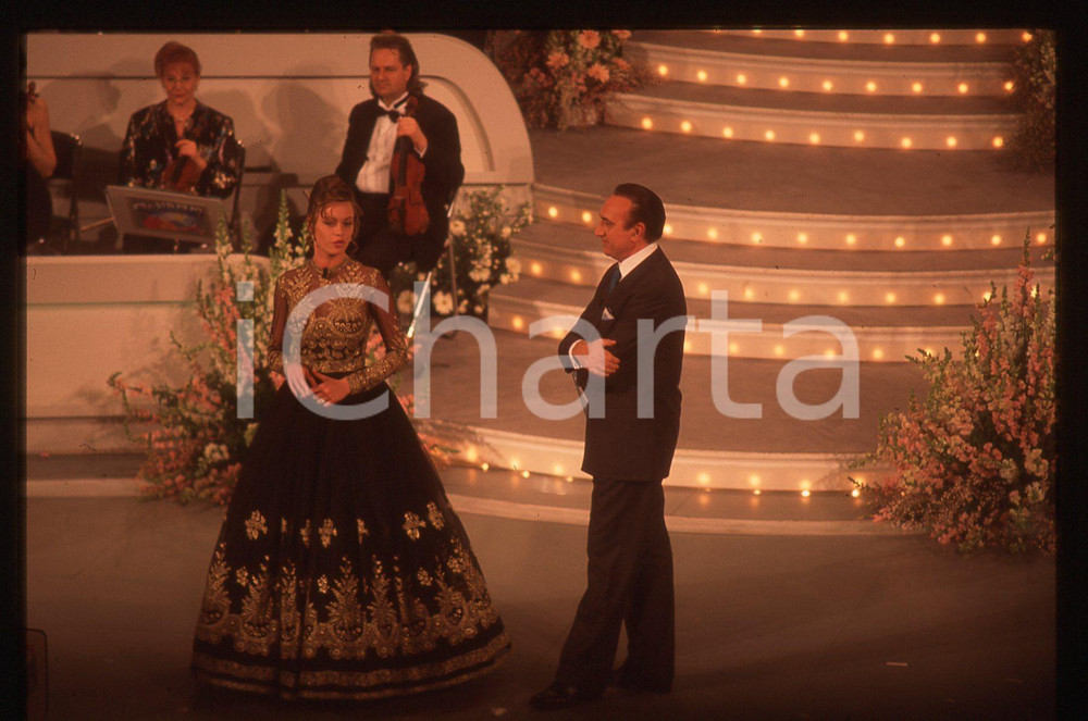35mm vintage slide* 1995 FESTIVAL SANREMO - Anna FALCHI e Pippo BAUDO (2)