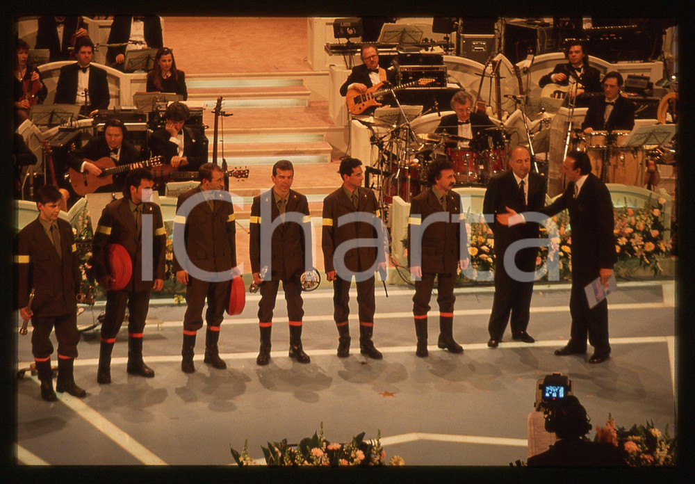 35mm vintage slide* 1994 FESTIVAL SANREMO - Pippo BAUDO e i VIGILI DEL FUOCO