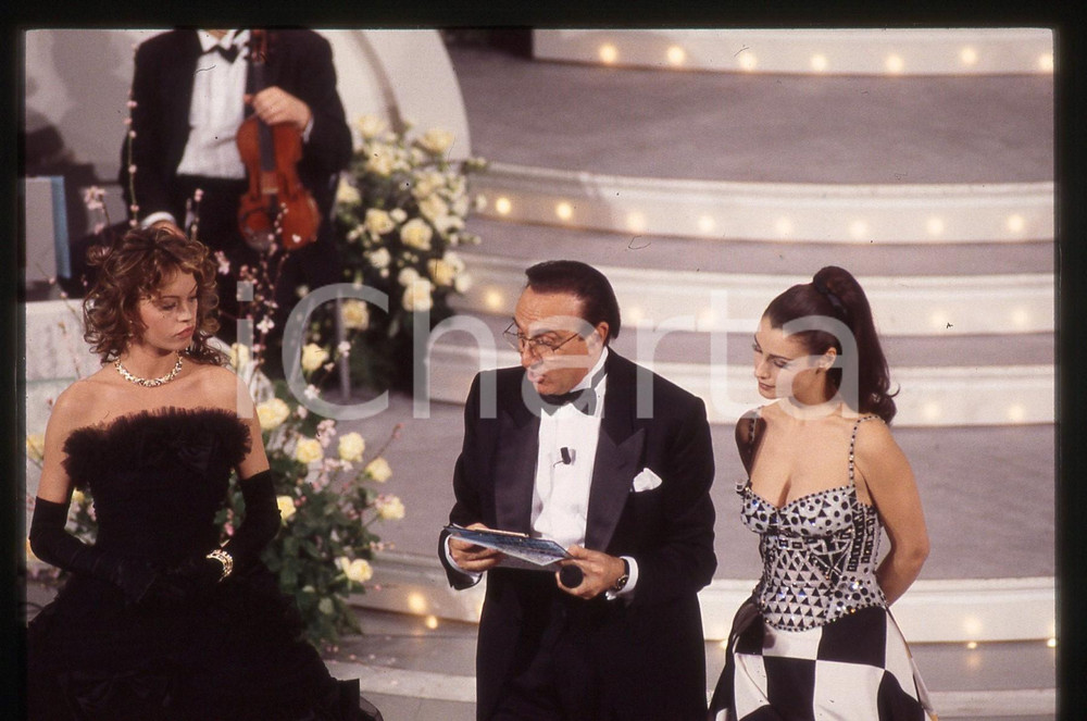 35mm vintage slide*1995 FESTIVAL SANREMO Anna FALCHI Claudia KOLL Pippo BAUDO 25