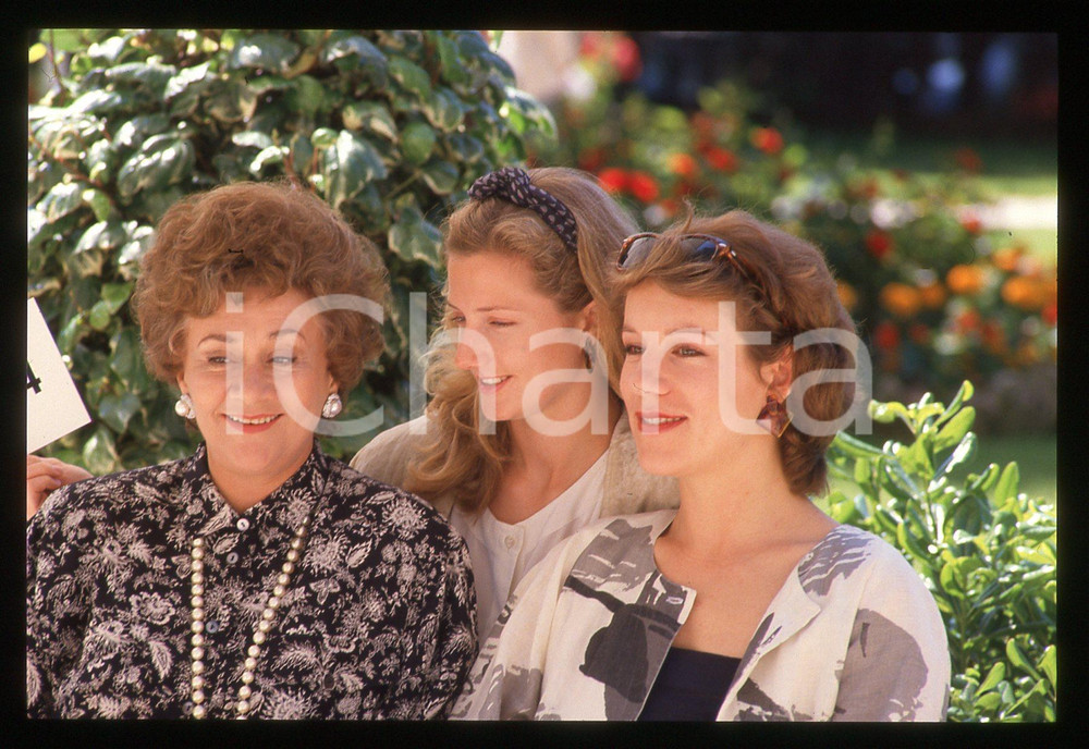 35mm vintage slide* 1988 FESTIVAL CANNES - Joely RICHARDSON e Joan PLOWRIGHT (5)