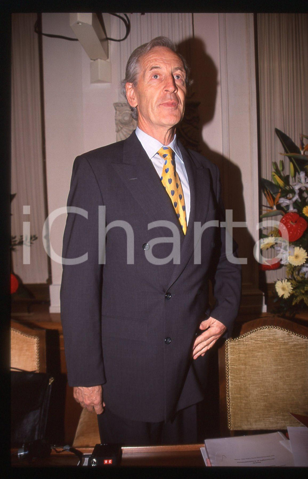 35mm vintage slide* 1990 ca COSTUME - Martin KOHLHAUSSEN (116)