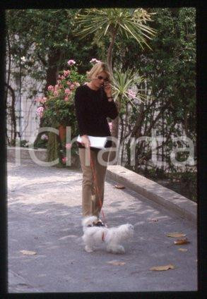 35mm vintage slide* 1997 ITALY American showgirl & actress Wendy WINDHAM (14)