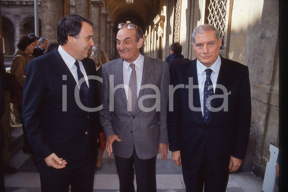 35mm vintage slide* 1993 ca ITALY Biologist Giorgio TECCE & Fernando MASONE 18