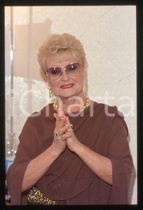 Flo SANDON'S - TV SHOW Italian singer Portrait 1990 ca * 35 mm vintage slide 7