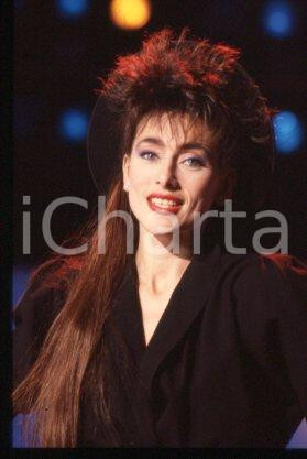 Julie PIETRI - FRANCE Ritratto della cantante 1985 ca * 35 mm vintage slide 10