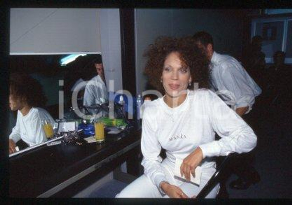 Tina JONES - MASKA collection Spring/Summer 99 MILAN 1998 * 35mm vintage slide 6