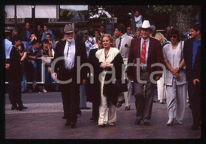 35mm vintage slide* 1995 CANNES Carroll BAKER, Ben JOHNSON, Harry CAREY JR (27)