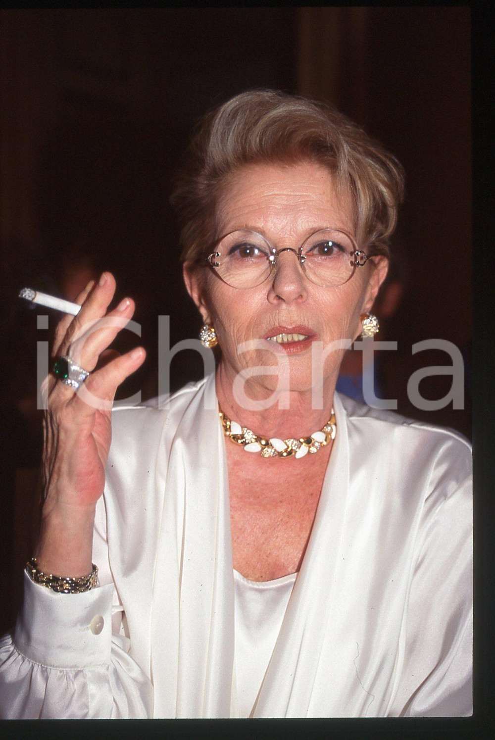 35mm vintage slide* 1996 COSTUME Delia SCALA Ritratto con sigaretta 9