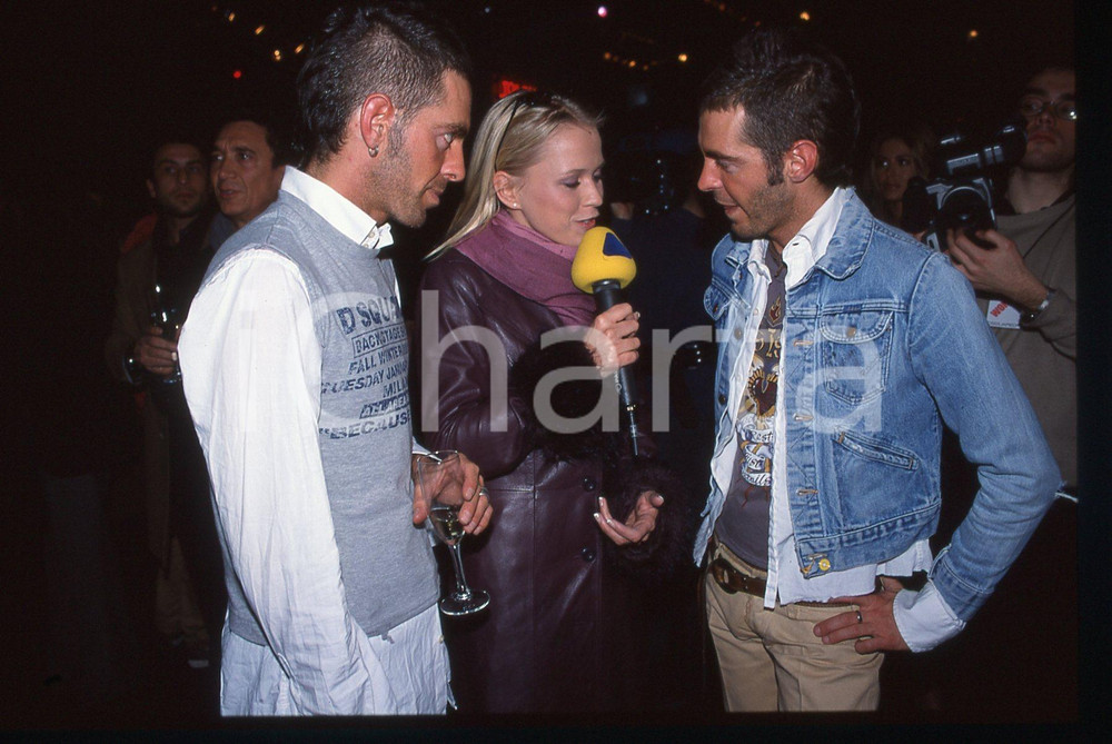 35mm vintage slide*2001- MODA DSQUARED2 Dean e Dan CATEN durante un'intervista 3