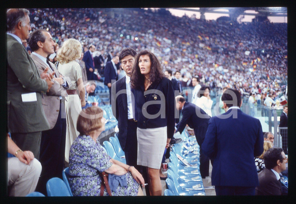 35mm vintage slide* 1990 ROMA Claudio MARTELLI Rosy GRECO Finale mondiali (1)
