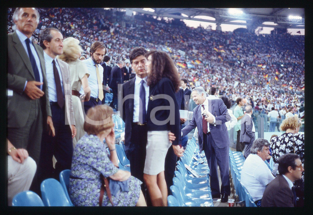 35mm vintage slide* 1990 ROMA Claudio MARTELLI Rosy GRECO Finale mondiali (3)