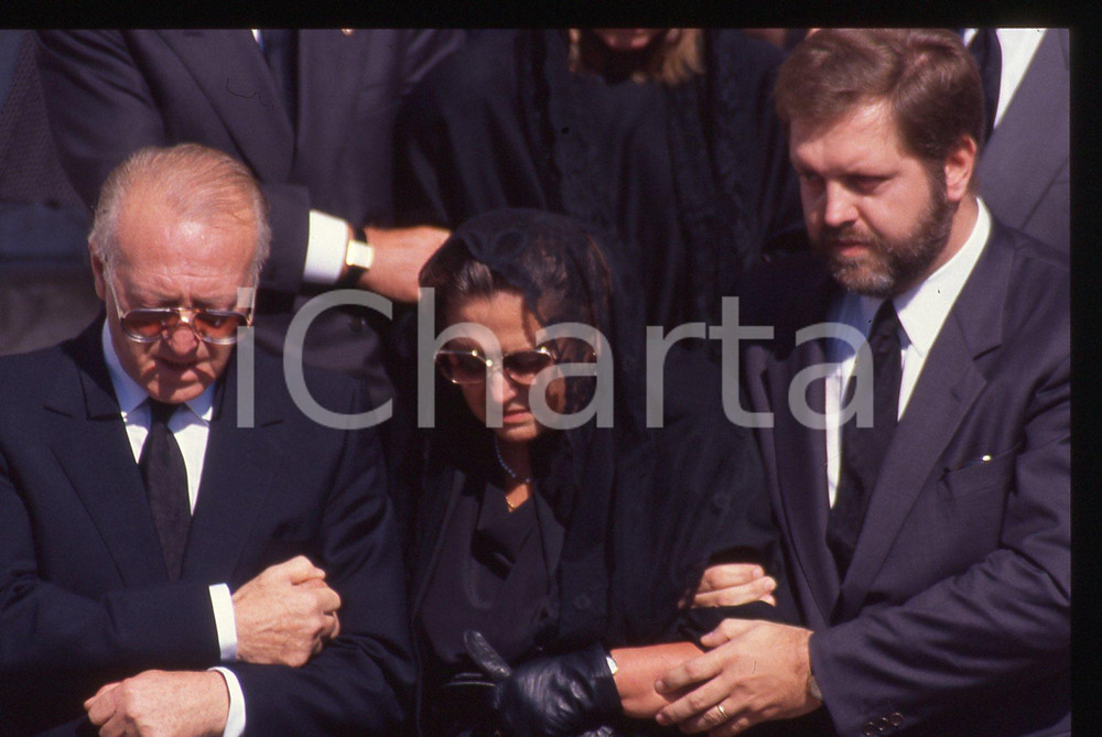 35mm vintage slide* 1990 PRINCIPATO DI MONACO Famiglia CASIRAGHI Funerali (2)