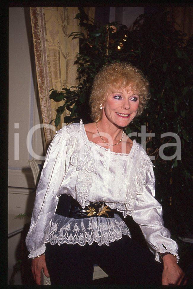 35mm vintage slide* 1990 CAMPIONE D'ITALIA Elke SOMMER 2