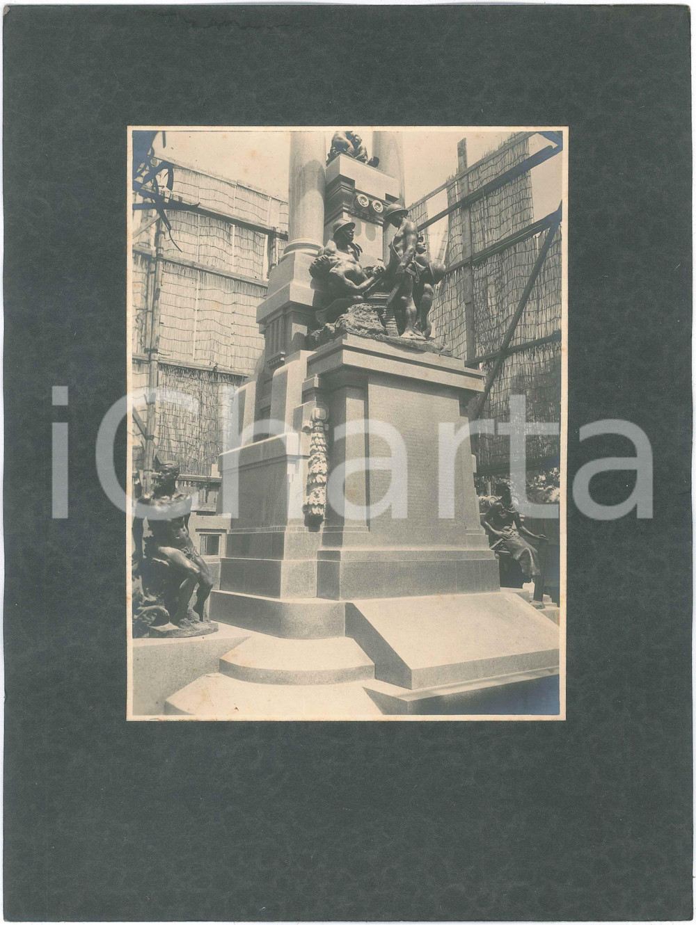 Fotografia d epoca originale 1924 GALLARATE Monumento ai Caduti prima dell inaugurazione  Foto RARA 2 1
