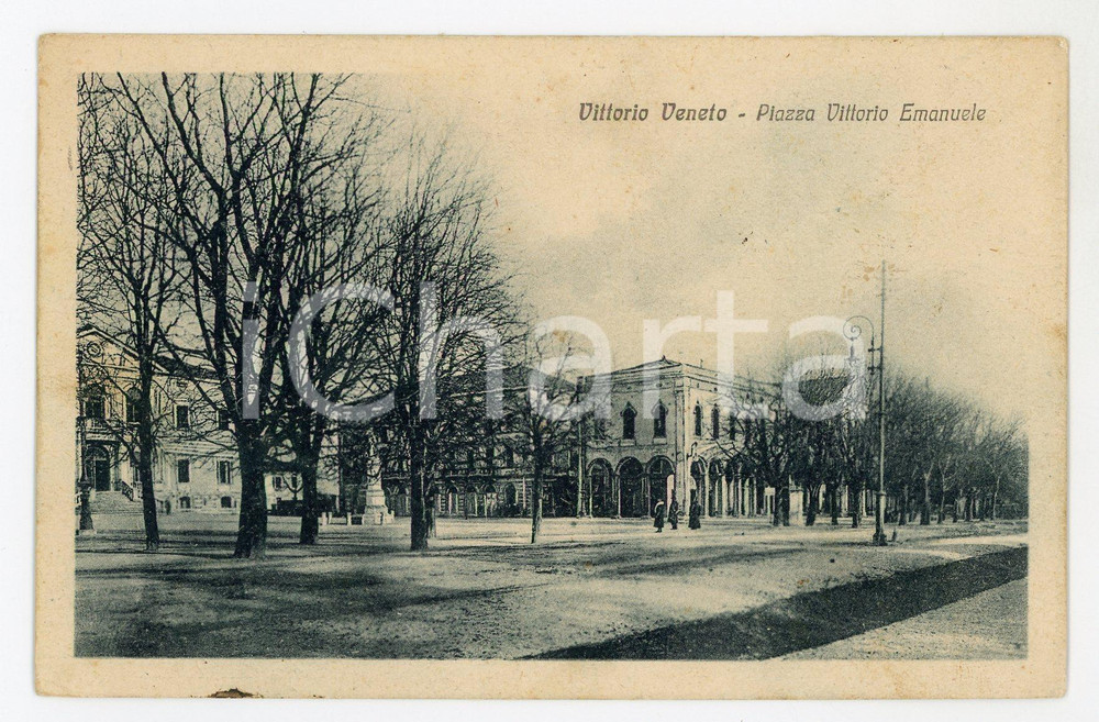 1925 VITTORIO VENETO (TV) Piazza Vittorio Emanuele - Cartolina FP VG  Cartolina postale d'epoca, viaggiata.CONDIZIONI: FAIRFORMATO: FP    originale e autentica 1