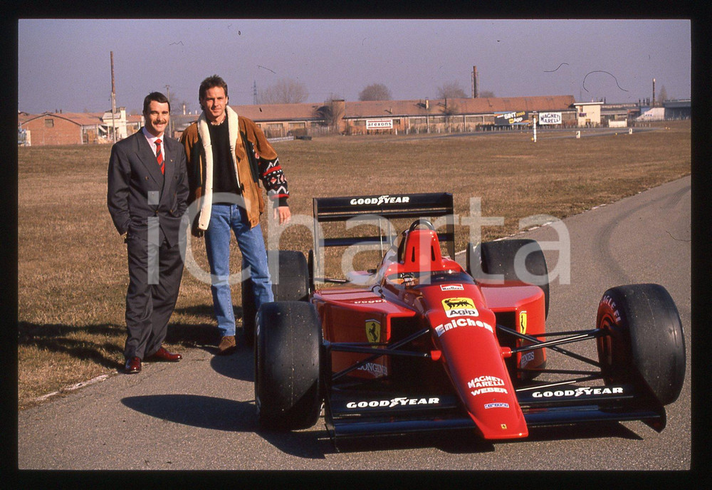 Gerhard BERGER Nigel MANSELL - FERRARI 640 F1 FIORANO 1989 35 mm vintage slide 3 Diapositiva d'epoca, in formato 35 mm.CONDIZIONI: GOODE' severamente vietata la riproduzione. Tutti i diritti sono riservati.ICharta mette in vendita, sul negozio eBay e in esclusiva sul sito "icharta" il proprio archivio composto da numerose diapositive e negativi fotografici d'epoca, tutti originali e autentici, che attraversano la storia del costume italiano tra gli la fine degli anni Sessanta e Novanta.Si tratta di uno sguardo inedito sull'attualità, la politica, la vita quotidiana, il gossip e la cultura, che fotografa il cambiamento della nazione in quest'ultimo scorcio del XX secolo. Un'occasione unica per il mercato del collezionismo, che vede finalmente disponibile un archivio eccezionale per vastità, tematiche e condizioni, in un settore (il negativo fotografico e la diapositiva) di assoluta novità e dalle interessanti prospettive di investimento.  GOOD/buono   originale e autentica 1
