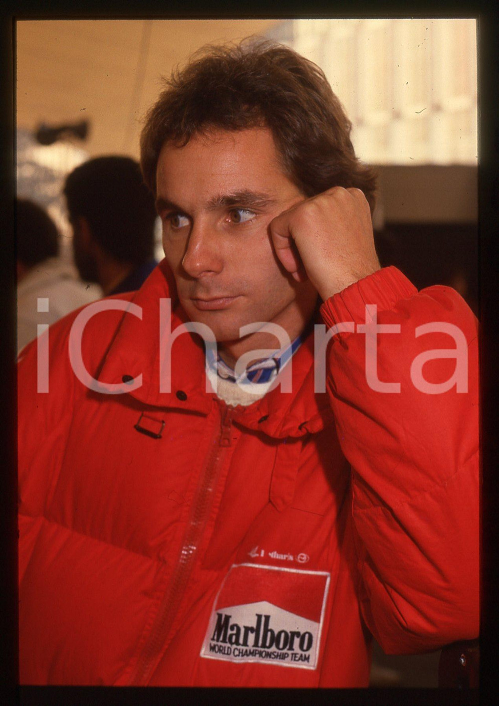 Gerhard BERGER - F1 Pilota scuderia FERRARI - 1995 ca 35 mm vintage slide 29 Diapositiva d'epoca, in formato 35 mm.CONDIZIONI: GOODE' severamente vietata la riproduzione. Tutti i diritti sono riservati.ICharta mette in vendita, sul negozio eBay e in esclusiva sul sito "icharta" il proprio archivio composto da numerose diapositive e negativi fotografici d'epoca, tutti originali e autentici, che attraversano la storia del costume italiano tra gli la fine degli anni Sessanta e Novanta.Si tratta di uno sguardo inedito sull'attualità, la politica, la vita quotidiana, il gossip e la cultura, che fotografa il cambiamento della nazione in quest'ultimo scorcio del XX secolo. Un'occasione unica per il mercato del collezionismo, che vede finalmente disponibile un archivio eccezionale per vastità, tematiche e condizioni, in un settore (il negativo fotografico e la diapositiva) di assoluta novità e dalle interessanti prospettive di investimento.  GOOD/buono   originale e autentica 1